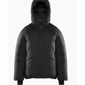 Aritzia Super Puff (like new condition)